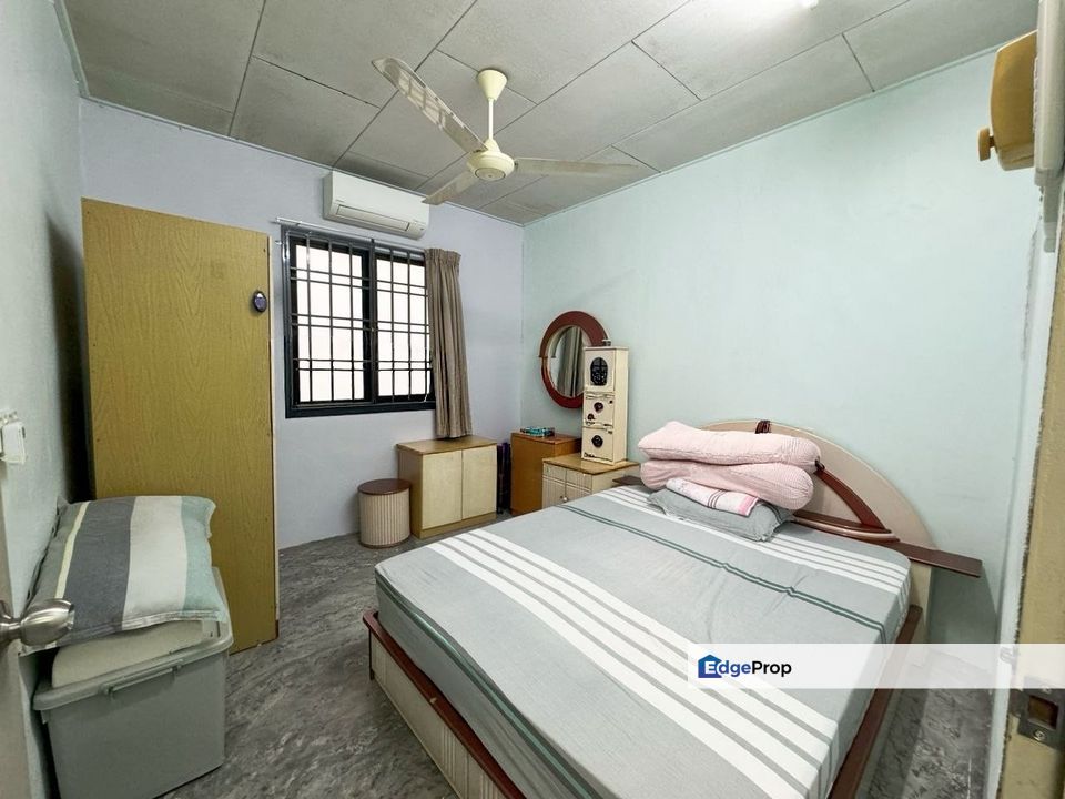 Double Storey Medium Low Cost , Johor, Batu Pahat