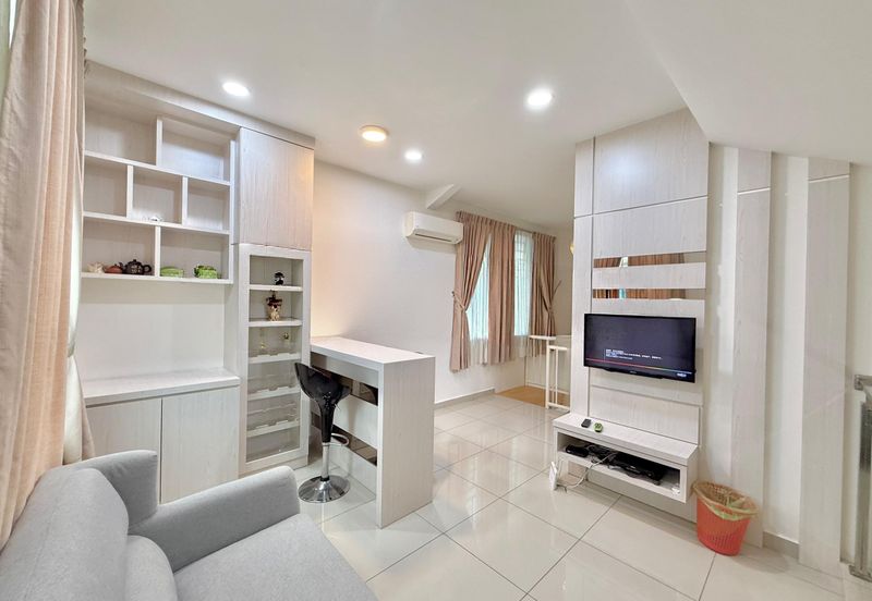 Tongkang Pecah Local Pecah