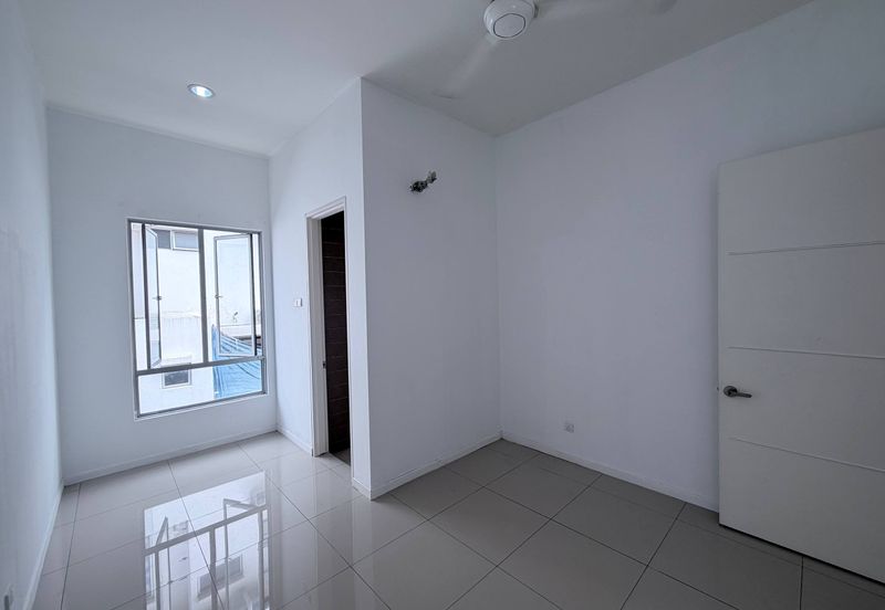 Fairfield Residences, Tropicana Heights