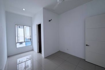 Fairfield Residences, Tropicana Heights