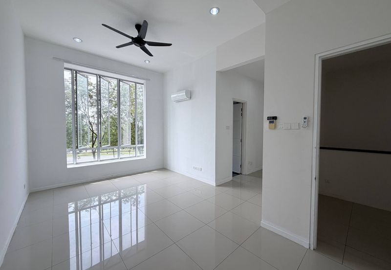 Fairfield Residences, Tropicana Heights