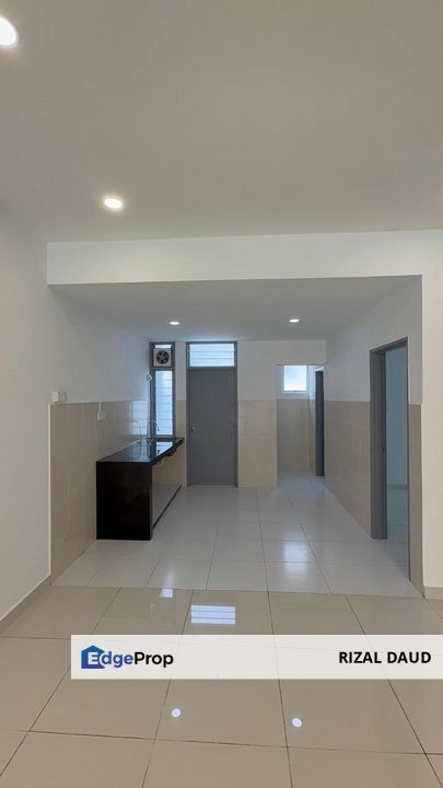 FOR SALE [FREEHOLD] OPEN FACING 2 STOREY TERRACE HOUSE @CAMELLIA RESIDENCE BANDAR TASIK KESUMA SEMENYIH, Selangor, Semenyih