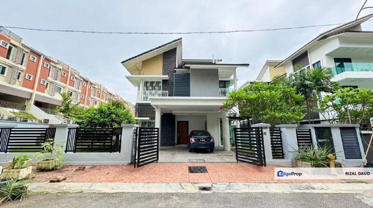 FOR SALE [FREEHOLD] 3 STOREY BUNGALOW TAMAN ANJUNG MELATI NEAR GOMBAK LRT STATION KUALA LUMPUR, Kuala Lumpur, Gombak