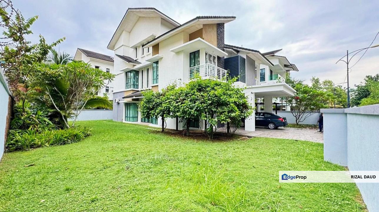 FOR SALE [FREEHOLD] 3 STOREY BUNGALOW TAMAN ANJUNG MELATI NEAR GOMBAK LRT STATION KUALA LUMPUR, Kuala Lumpur, Gombak