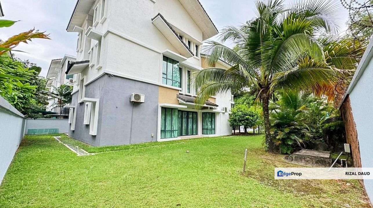 FOR SALE [FREEHOLD] 3 STOREY BUNGALOW TAMAN ANJUNG MELATI NEAR GOMBAK LRT STATION KUALA LUMPUR, Kuala Lumpur, Gombak