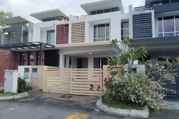 For Sale 2 Storey Terrace Taman Sierra Ukay (Serenia Garden), Ukay Perdana Ampang