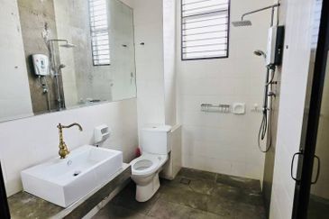 2 Storey Terrace House @ Taman Riana Ukay, Ampang For Sale