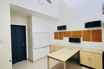 2 Storey Terrace House @ Taman Riana Ukay, Ampang For Sale