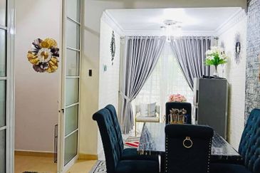 3 Storey House @ Taman Seri Melati , KL
For Sale