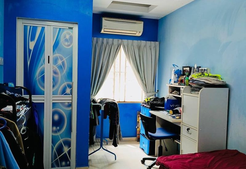 3 Storey House @ Taman Seri Melati , KL
For Sale