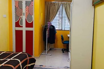 3 Storey House @ Taman Seri Melati , KL
For Sale