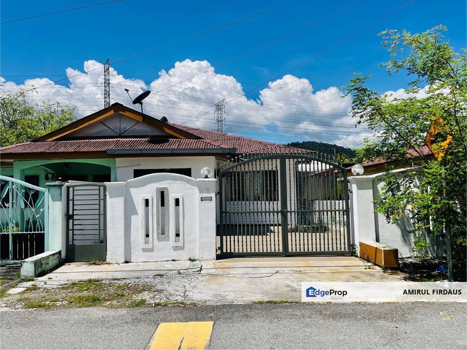 Semi Detached Single Storey House at Selayang Mutiara For Sale, Selangor, Selayang