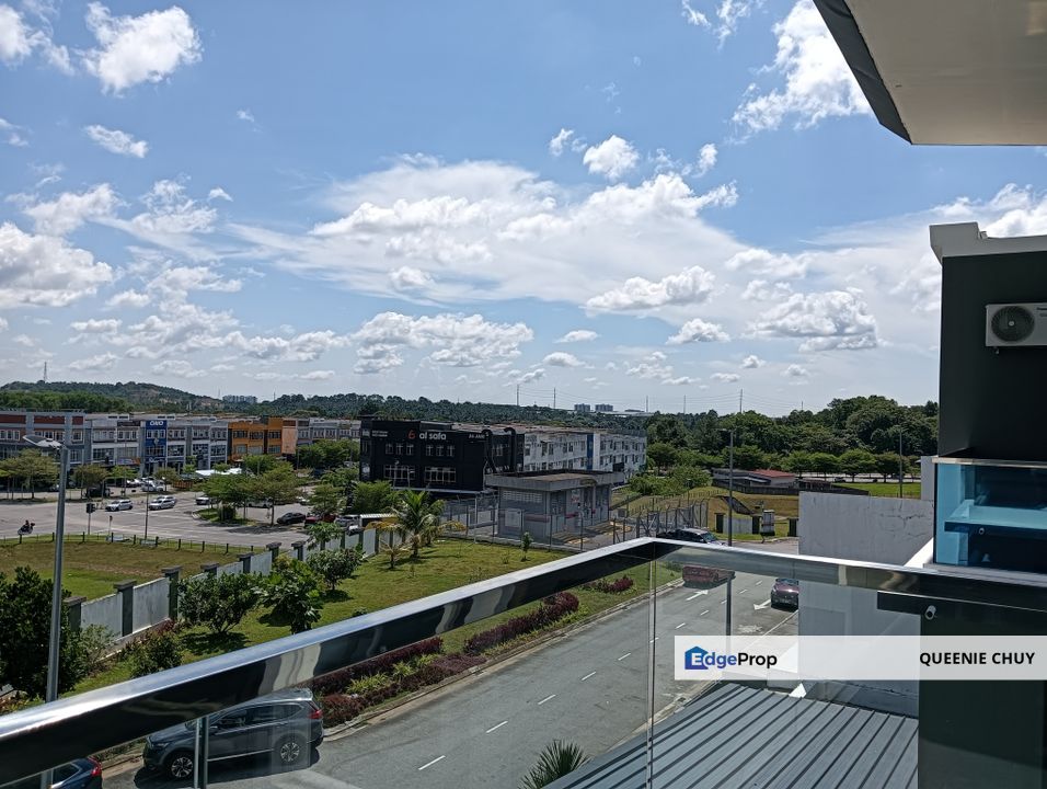 Taman Nusa Sentral Iskandar Puteri * 3 Storey Semi-Detahed House, Johor, 