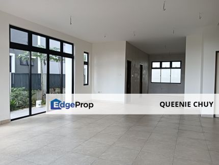 Taman Nusa Sentral Iskandar Puteri * 3 Storey Semi-Detahed House, Johor, 