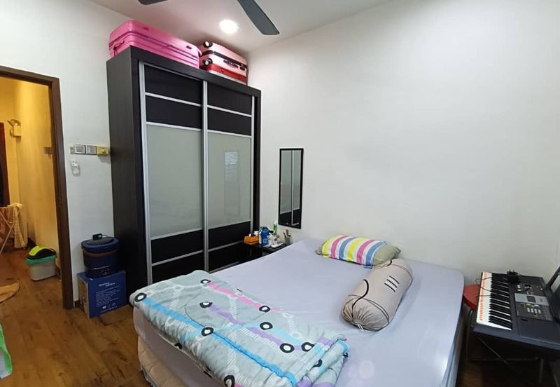 Mount Austin Boulevard 2 Storey Terrace House