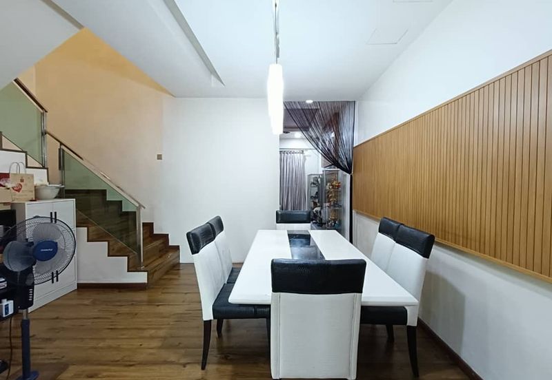 Mount Austin Boulevard 2 Storey Terrace House