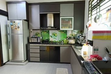 Mount Austin Boulevard 2 Storey Terrace House