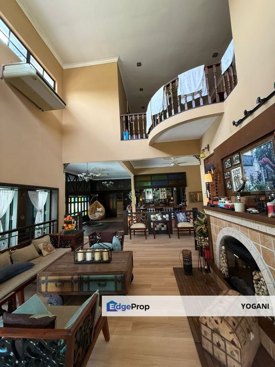 JOHOR KULAI BANDAR PUTRA GATE A RENOVATED BUNGALOW FOR SALE (古来太子城Palm Villa 【Gate A】独具特色的独立式洋房出售), Johor, Kulai