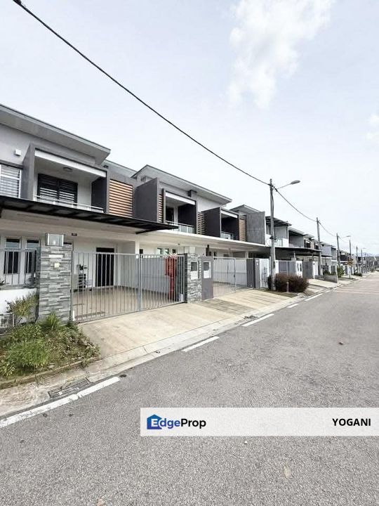 Johor Kulai IOI  Bandar Putra @Jalan Camar (Venice) Renovated Unit Double Storey Terrace House (古来 IOI @ Venice 全场最低双层排楼出售), Johor, Kulai