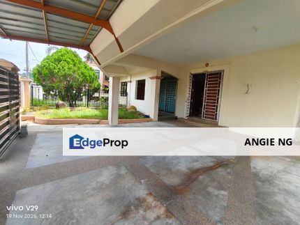 Double Storey Semi-detached Taman Evergreen Heights for sale gated & Guarded, Johor, Batu Pahat