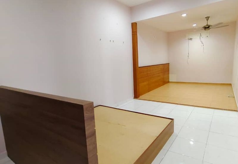 Taman Evergreen Heights