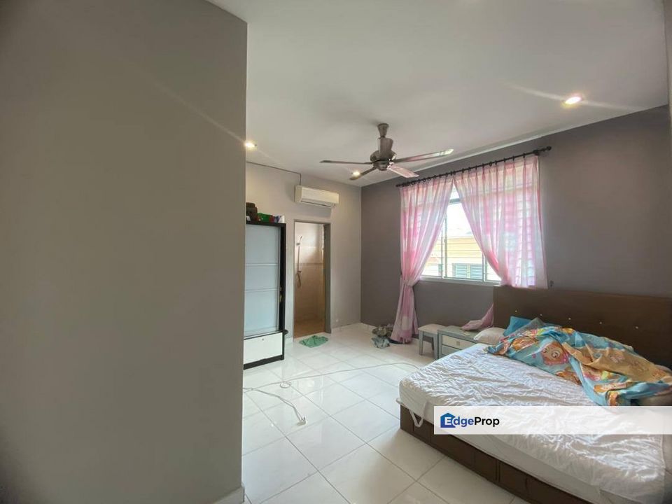 Taman Evergeen Heights Double storey Semi Detached for sale Batu Pahat Only 730k, Johor, Batu Pahat