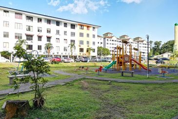 Sri Lanang Flat (Rumah Pangsa Sri Lanang)