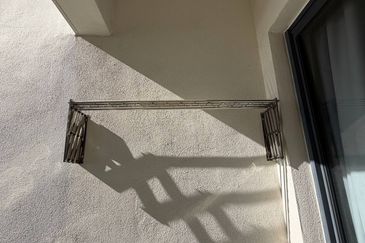 Baypoint @ Country Garden Danga Bay