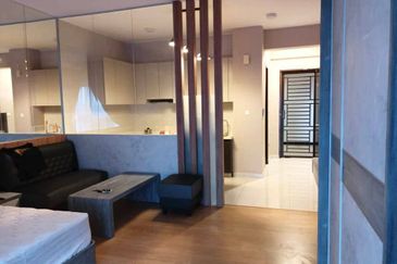 Baypoint @ Country Garden Danga Bay