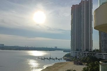 Bay Laurel @ Country Garden Danga Bay