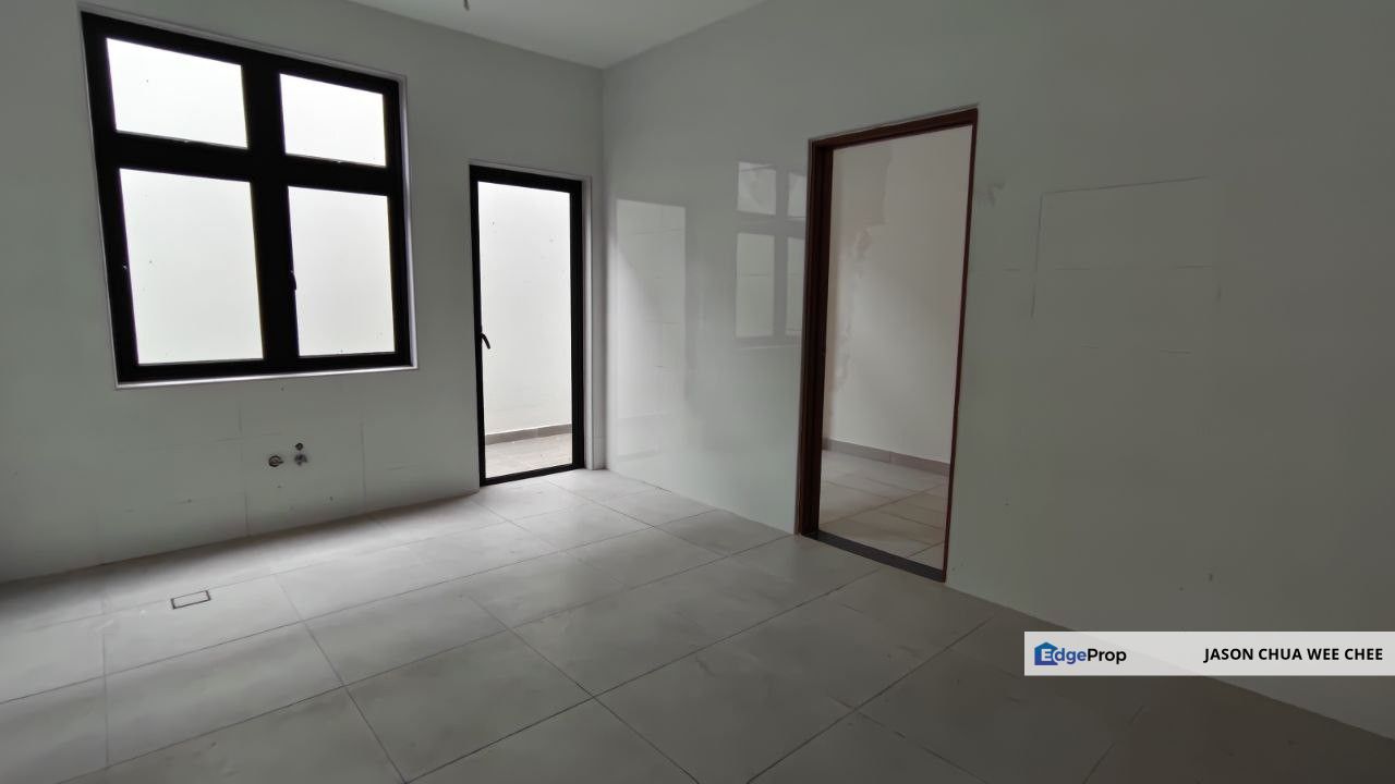 Jalan Belibis, Taman Perling ＠ Double Storey Semi-Detached House, Johor, Johor Bahru