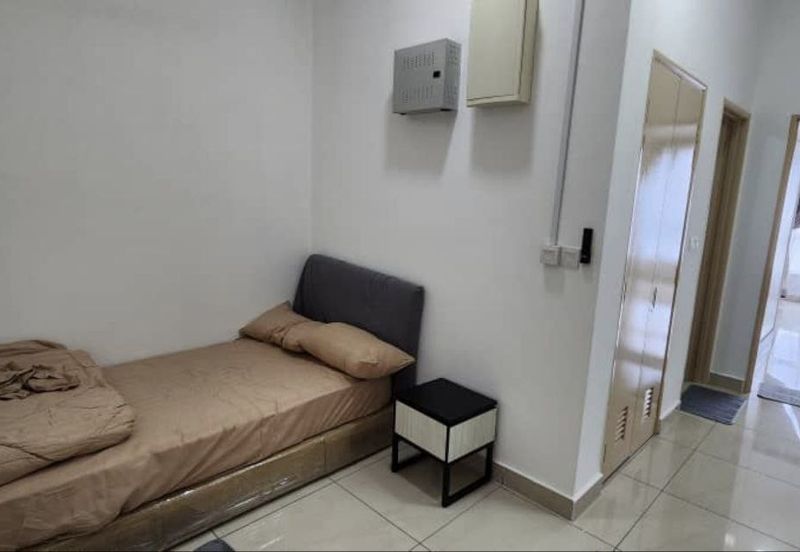 The Pinnacles (Pinnacle Tower)