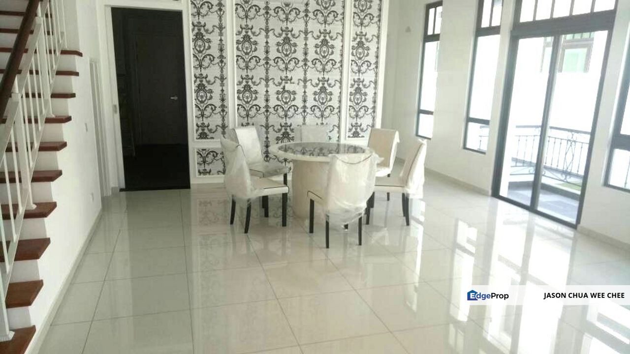 Renovated Cluster House in Eco Botanic Iskandar Puteri for Sale – Move-In Ready!, Johor, Nusajaya