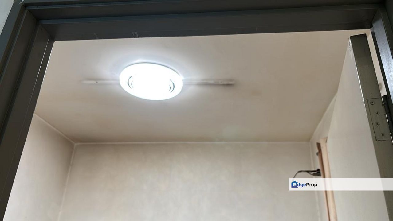 Puchong koi prima for rent free 3 car park rm1450 with furniture , Selangor, Puchong