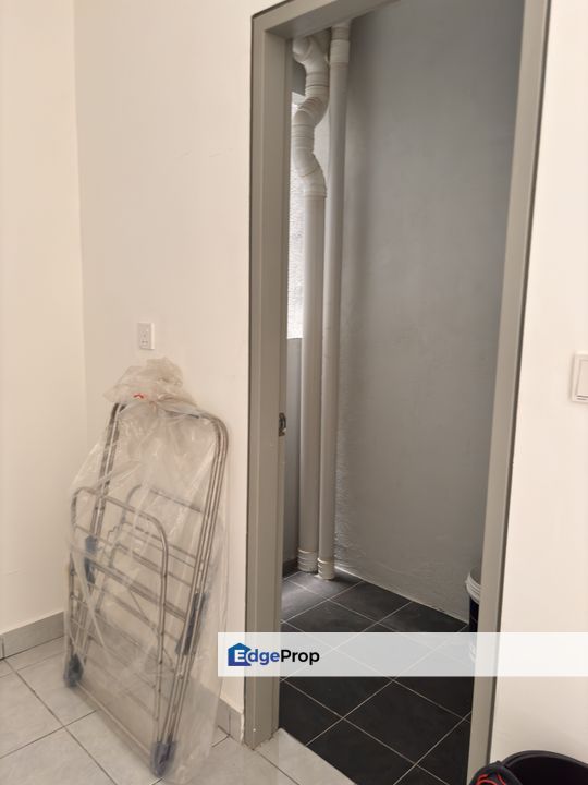 Puchong Idaman Bsp for rent with fridge , aircon x 3 rm1100, Selangor, Bandar Saujana Putra