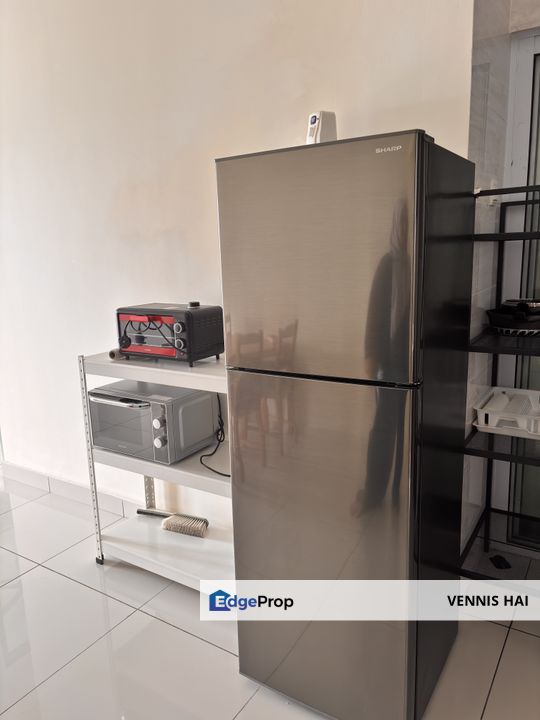 Fully furnish with water filter and washing machine fridge below market rental , Selangor, Puchong