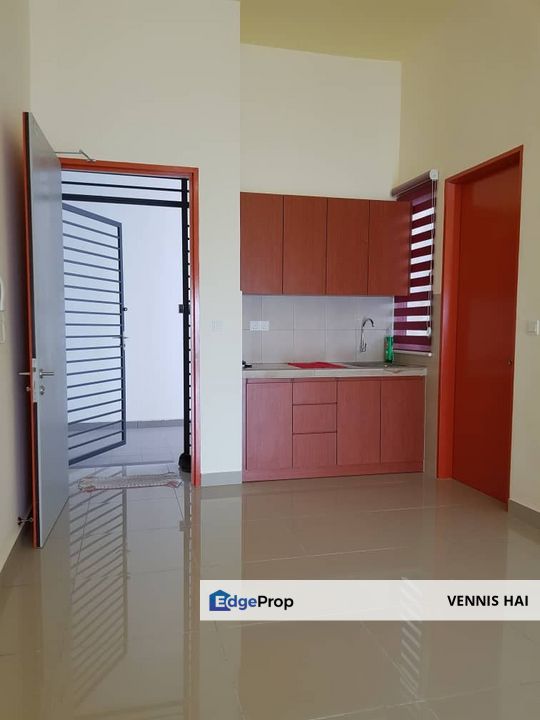 Kota Kemuning Bukit Rimau Gaya Resort for sales below bank value come with tenanted and furniture walking to hospital, Aeon , Selangor, Shah Alam