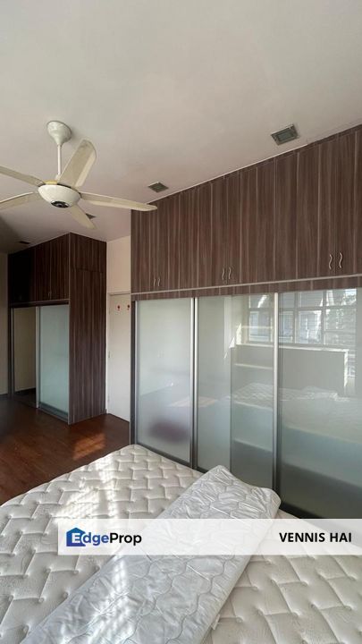 Kota kemuning End lot double story for rent with kitchen cabinet 5 ac mattress , Selangor, Shah Alam