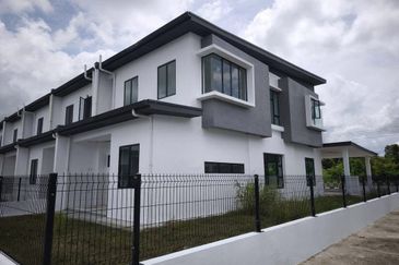 Westhill Villa @ Matang