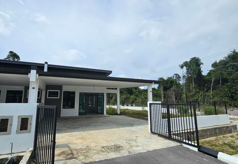 Westhill Villa @ Matang