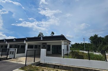 Westhill Villa @ Matang