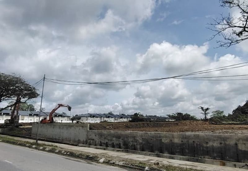 Rumah Teres Baru Di Landeh Batu 10