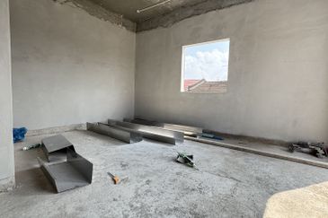 For Rent｜Taman Pelangi｜Corner Unit with Rooftop｜8 Aircond Bedrooms 10B｜RM8800｜Suitable for Nursery / Kindergarten