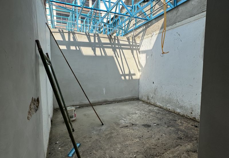 For Rent｜Taman Pelangi｜Corner Unit with Rooftop｜8 Aircond Bedrooms 10B｜RM8800｜Suitable for Nursery / Kindergarten