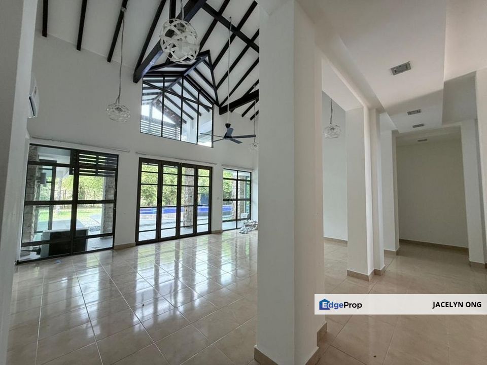 For Rent | East Ledang | Exclusive Bungalow with Pool | 5+1R6B | Partially Furnished | RM18k, Johor, Johor Bahru