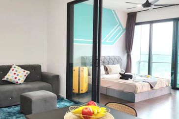 Almas Suites @ Puteri Harbour