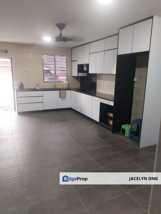 For Rent | Senai U | Single Storey | 3R2B | Renovated Kitchen | RM1,800, Johor, Kulai