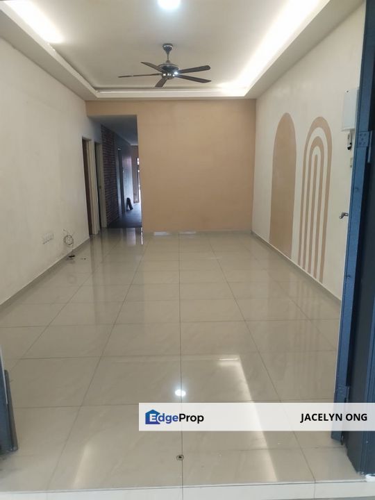 For Rent | Senai U | Single Storey | 3R2B | Renovated Kitchen | RM1,800, Johor, Kulai