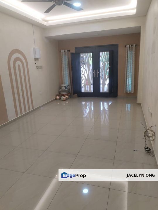 For Rent | Senai U | Single Storey | 3R2B | Renovated Kitchen | RM1,800, Johor, Kulai