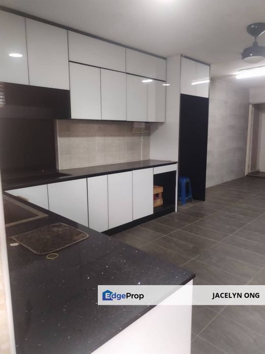 For Rent | Senai U | Single Storey | 3R2B | Renovated Kitchen | RM1,800, Johor, Kulai